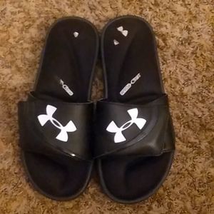 Under Armour (Shoes)